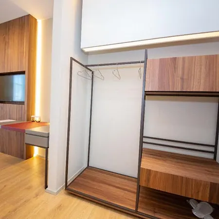 Szálloda Fiore Kavaja